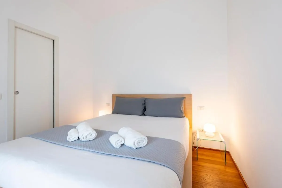 Ippodromo Cozy Stay Near San Siro Милан 0*,