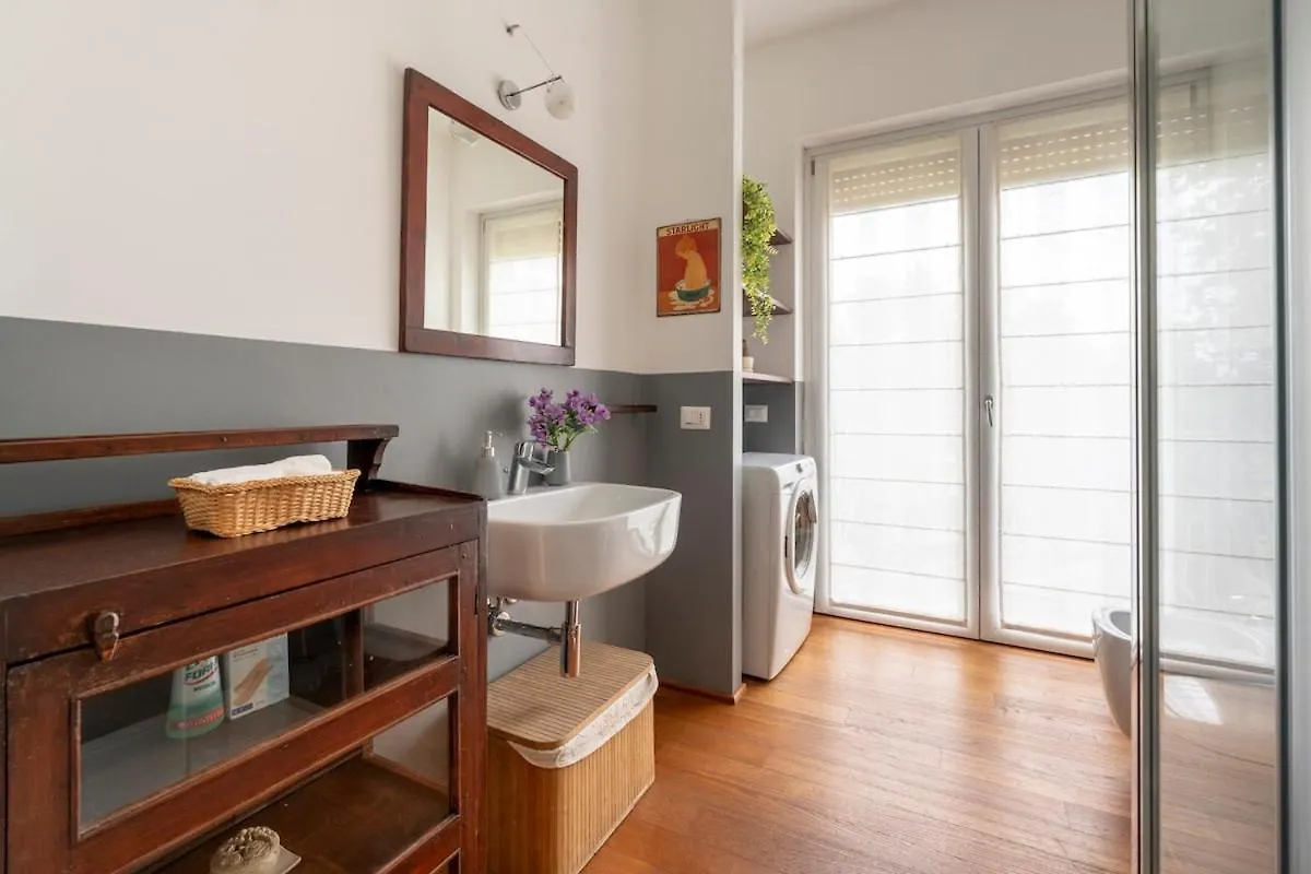 Апартаменты Ippodromo Cozy Stay Near San Siro Милан