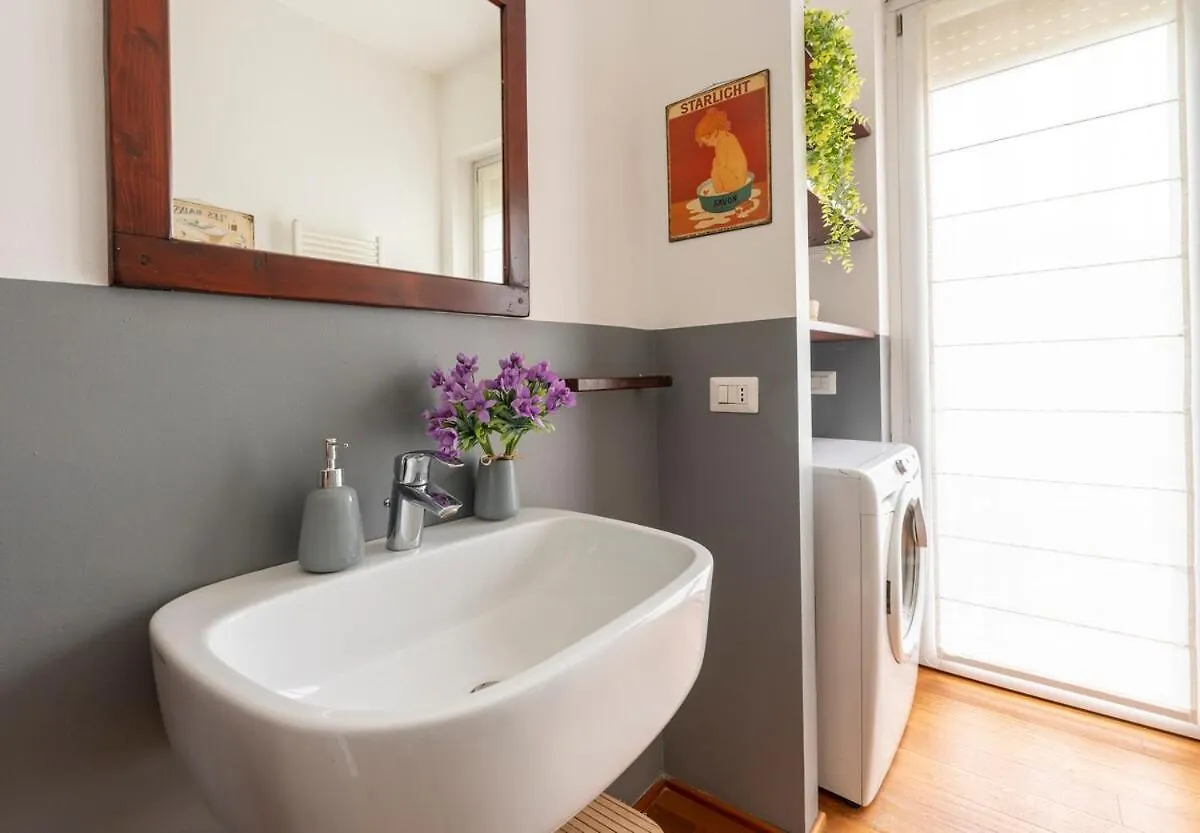 Ippodromo Cozy Stay Near San Siro Милан 0*,  Италия